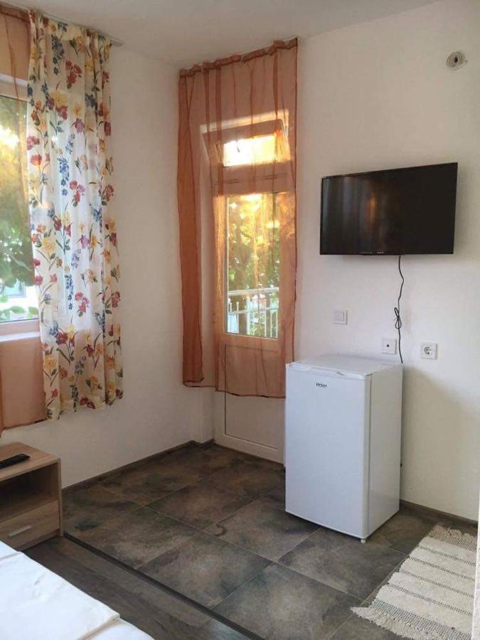 Къща Мечта Otel Chernomorets Dış mekan fotoğraf